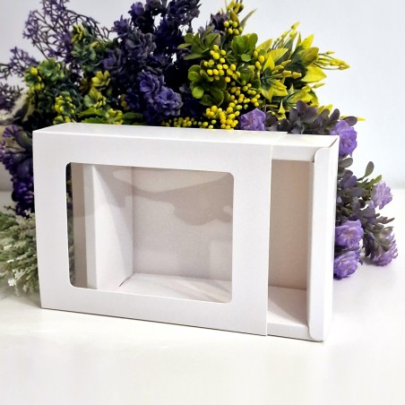 Cutie din carton alba cu fereastra 17cm x 13cm x 5cm