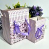 Cutie din carton plastifiat model floral cu funda mov 15cm x 10cm x 16cm